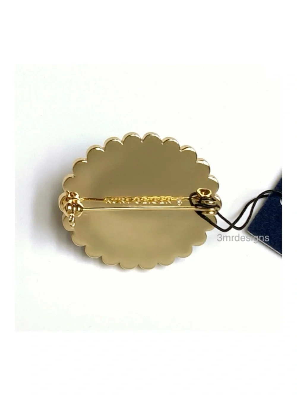 NWT KURT GEIGER Eagle-crowned Faux Opal Stone/Glass Stones Gold Tone Brooch/Pin